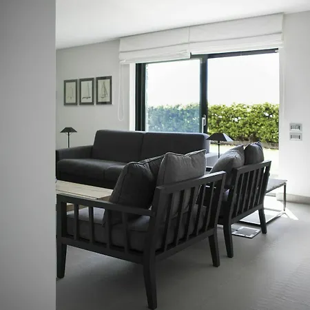 & Pool-como House-160 Mt-private Indoor Swimming Pool, Heated Year-private Covered Parking-private Garden And Terrace-fully Equipped Kitchen *