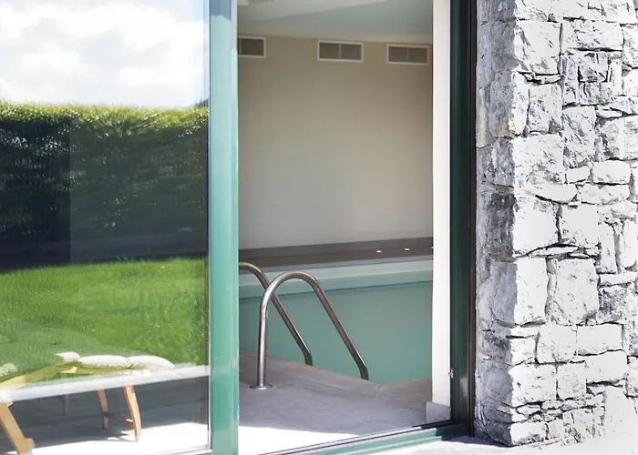 Apartamento & Pool-como House-160 Mt-private Indoor Swimming Pool, Heated Year-private Covered Parking-private Garden And Terrace-fully Equipped Kitchen *