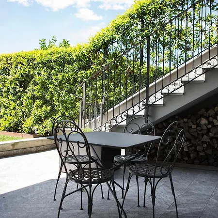 & Pool-como House-160 Mt-private Indoor Swimming Pool, Heated Year-private Covered Parking-private Garden And Terrace-fully Equipped Kitchen Apartman *