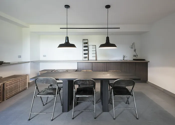 & Pool-como House-160 Mt-private Indoor Swimming Pool, Heated Year-private Covered Parking-private Garden And Terrace-fully Equipped Kitchen *