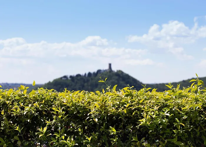 Апартаменты & Pool-como House-160 Mt-private Indoor Swimming Pool, Heated Year-private Covered Parking-private Garden And Terrace-fully Equipped Kitchen *