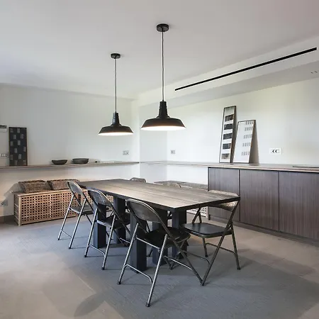 & Pool-como House-160 Mt-private Indoor Swimming Pool, Heated Year-private Covered Parking-private Garden And Terrace-fully Equipped Kitchen Apartmán *