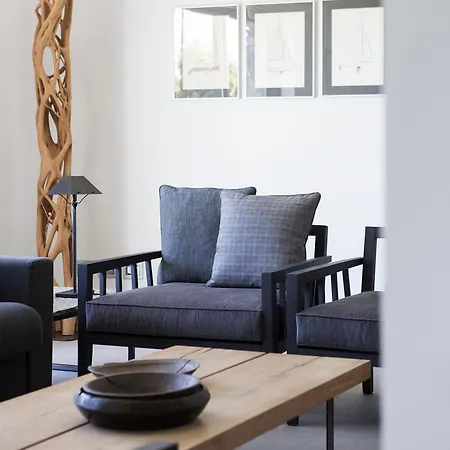 & Pool-como House-160 Mt-private Indoor Swimming Pool, Heated Year-private Covered Parking-private Garden And Terrace-fully Equipped Kitchen